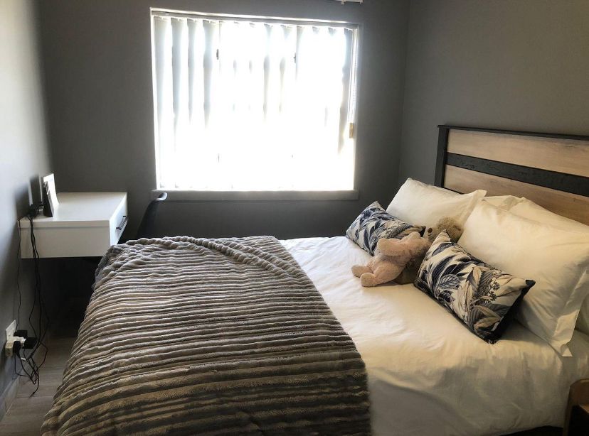 To Let 3 Bedroom Property for Rent in Zonnebloem Western Cape